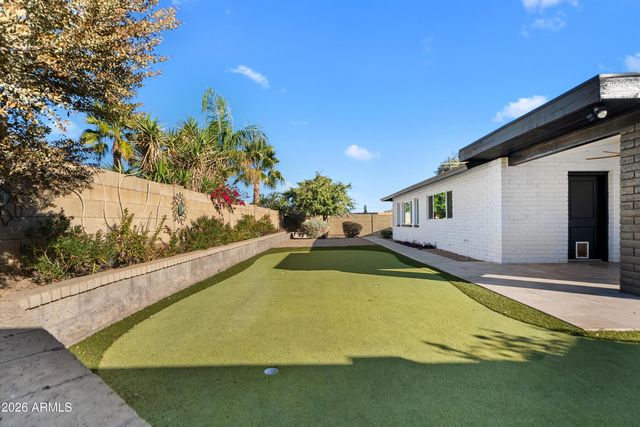 2366 E BECKER Lane, Phoenix, AZ 85028