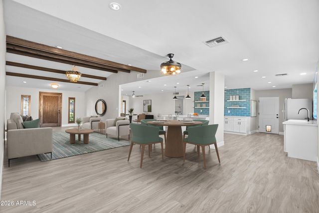 2366 E BECKER Lane, Phoenix, AZ 85028