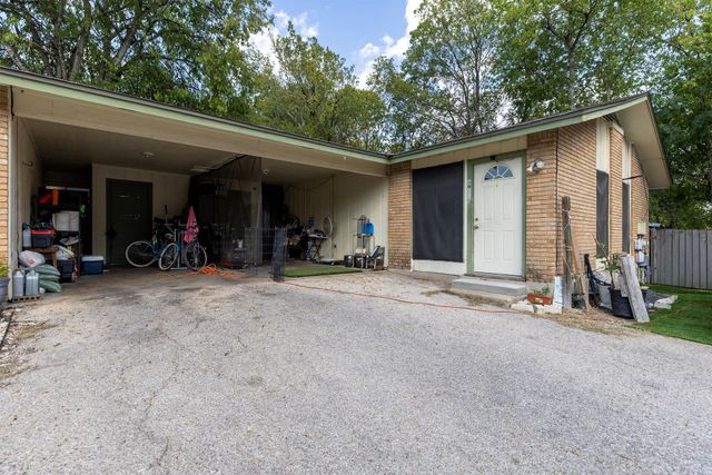 6911 Cooper LN, Austin, TX 78745