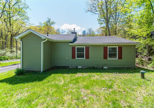 797 Forest Glen Road, Monroe, NY 10950