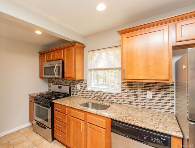 797 Forest Glen Road, Monroe, NY 10950