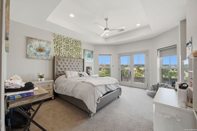 423 TULOROSA RDG, Helotes, TX 78023