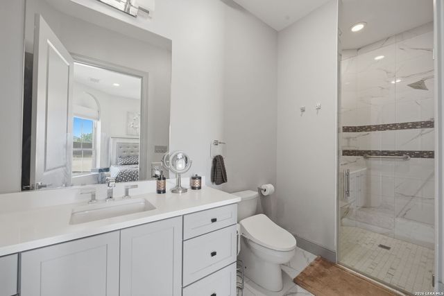 423 TULOROSA RDG, Helotes, TX 78023