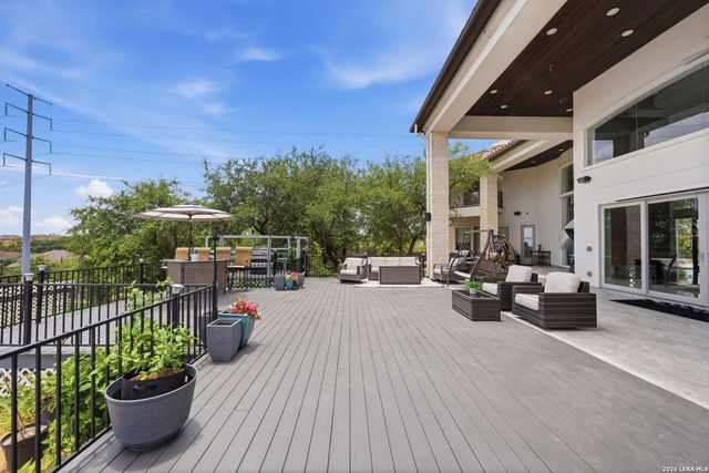 423 TULOROSA RDG, Helotes, TX 78023