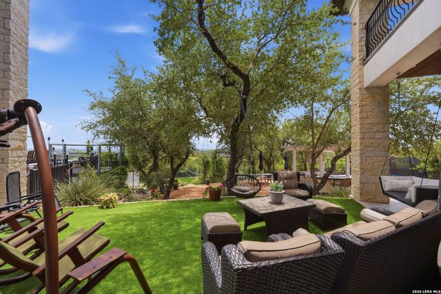 423 TULOROSA RDG, Helotes, TX 78023