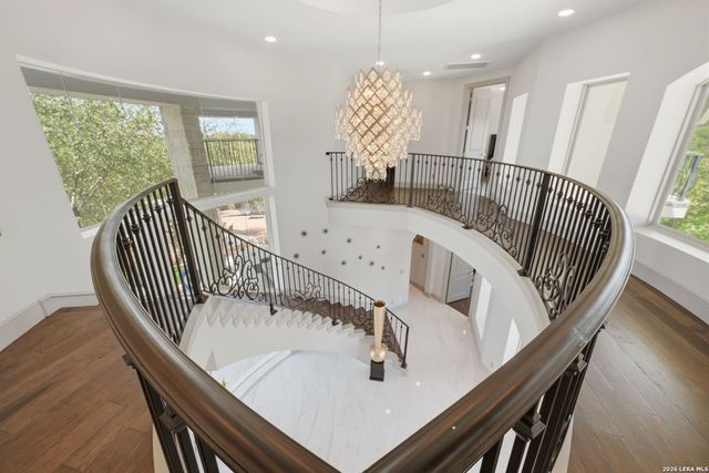 423 TULOROSA RDG, Helotes, TX 78023