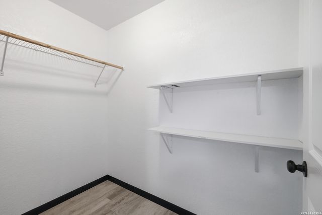 2484 County Road 120, Floresville, TX 78114