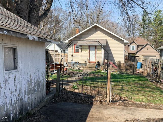 109 E Washington Street, Mooresville, IN 46158