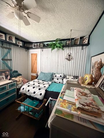 109 E Washington Street, Mooresville, IN 46158