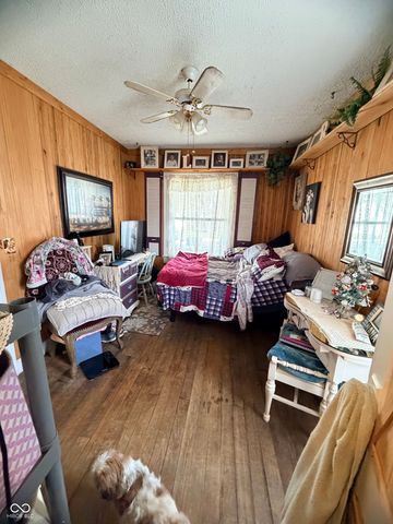 109 E Washington Street, Mooresville, IN 46158