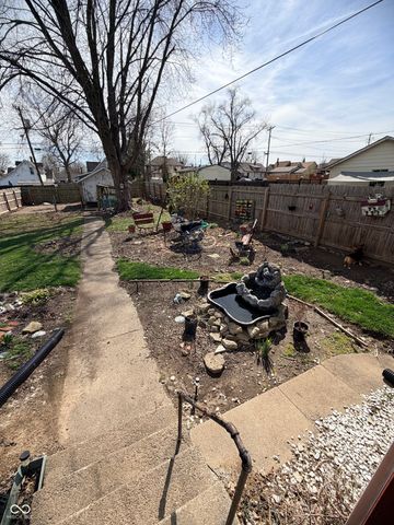 109 E Washington Street, Mooresville, IN 46158