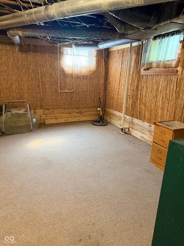 109 E Washington Street, Mooresville, IN 46158