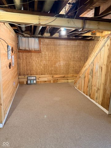 109 E Washington Street, Mooresville, IN 46158