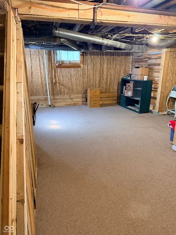 109 E Washington Street, Mooresville, IN 46158