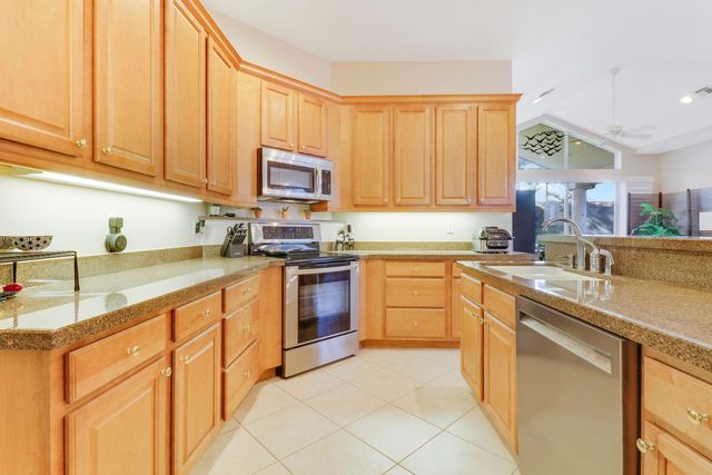 7112 Maidstone Drive, Port St. Lucie, Port St Lucie, FL 34986