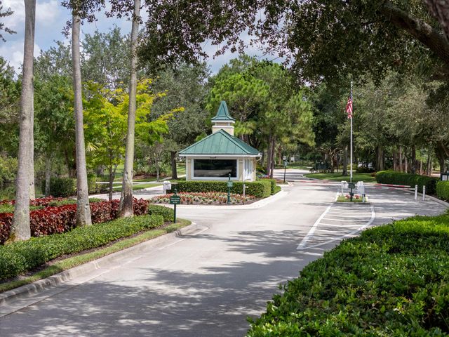7112 Maidstone Drive, Port St. Lucie, Port St Lucie, FL 34986