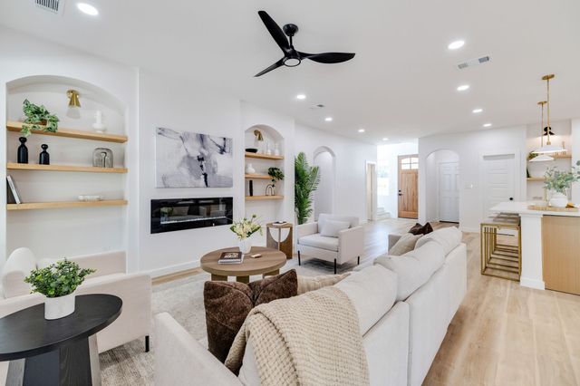2923 Materhorn Drive, Dallas, TX 75228