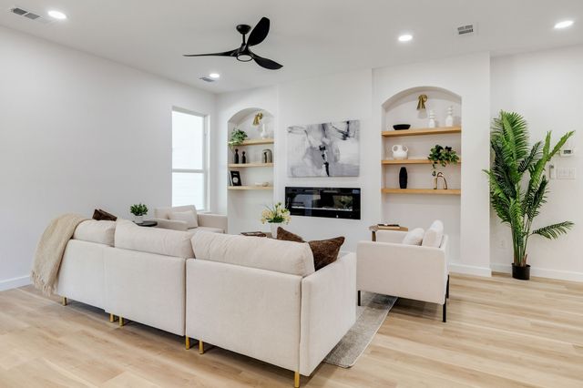 2923 Materhorn Drive, Dallas, TX 75228