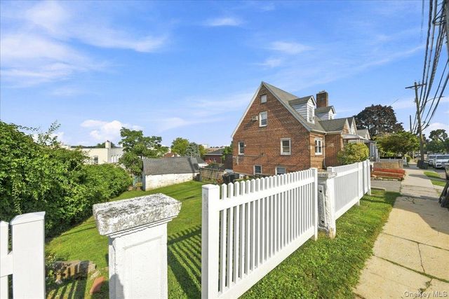 786 Mile Square Road, Yonkers, NY 10704