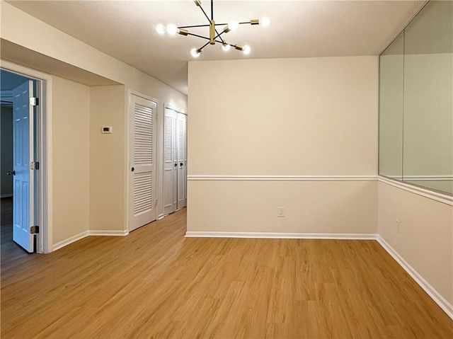 6851 Roswell Road O34, Atlanta, GA 30328