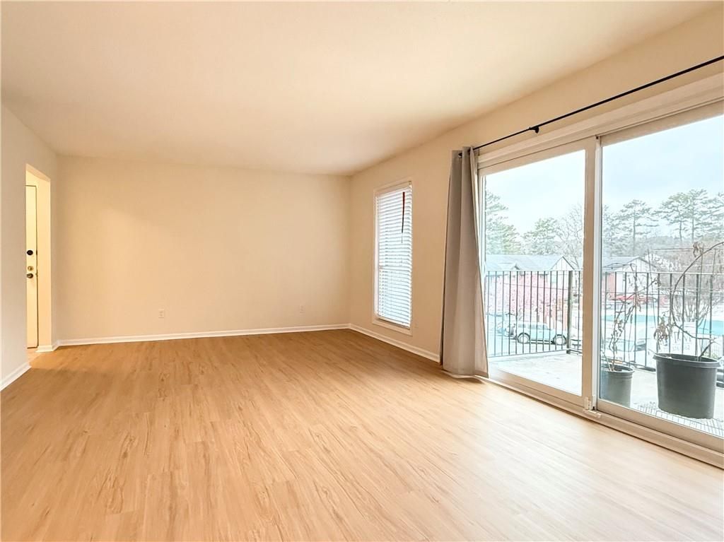 6851 Roswell Road O34, Atlanta, GA 30328