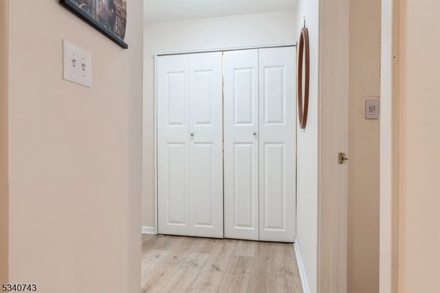 103 Woodcrest Dr, Morris Twp., NJ 07960