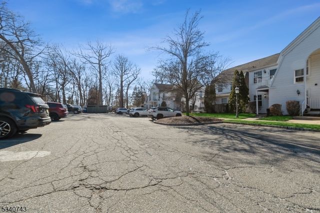 103 Woodcrest Dr, Morris Twp., NJ 07960