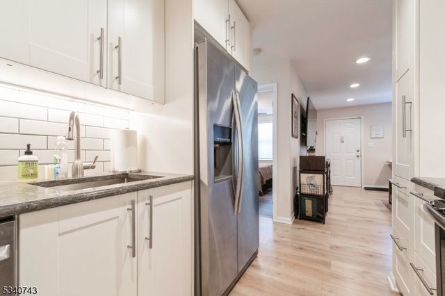 103 Woodcrest Dr, Morris Twp., NJ 07960