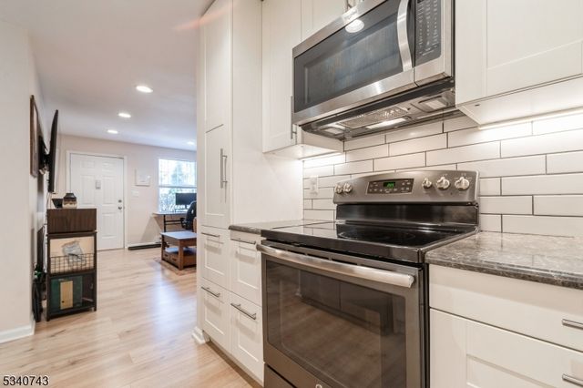 103 Woodcrest Dr, Morris Twp., NJ 07960
