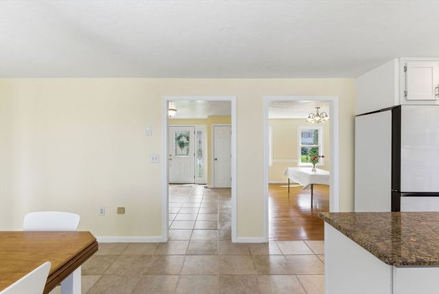 148 Bracken Dr, Marlborough, MA 01752