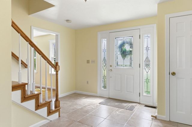 148 Bracken Dr, Marlborough, MA 01752