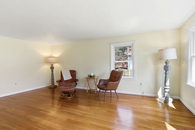 148 Bracken Dr, Marlborough, MA 01752