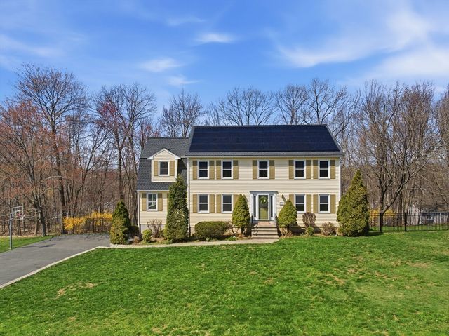 148 Bracken Dr, Marlborough, MA 01752
