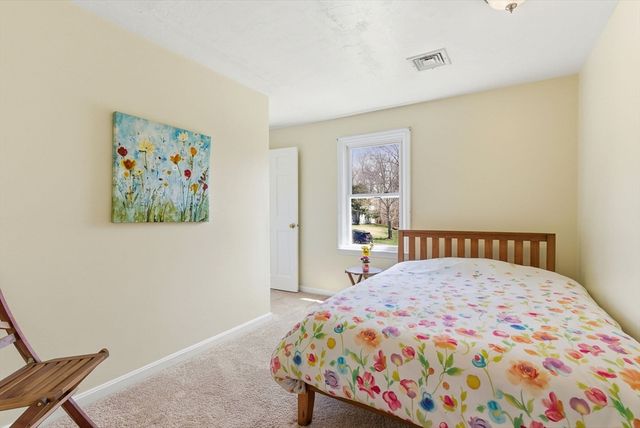 148 Bracken Dr, Marlborough, MA 01752