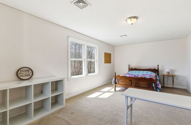 148 Bracken Dr, Marlborough, MA 01752