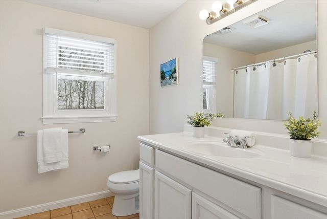 148 Bracken Dr, Marlborough, MA 01752