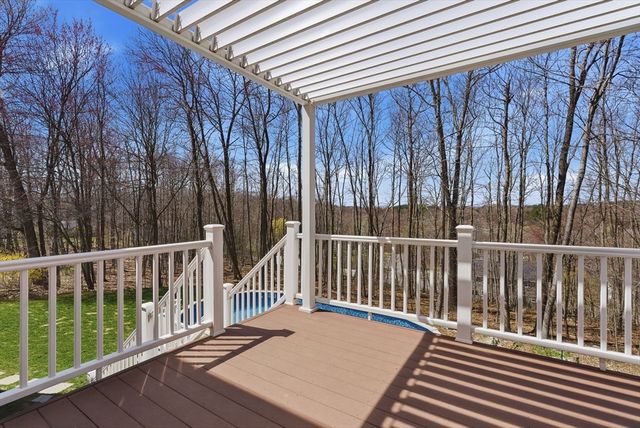 148 Bracken Dr, Marlborough, MA 01752