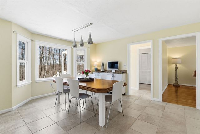 148 Bracken Dr, Marlborough, MA 01752