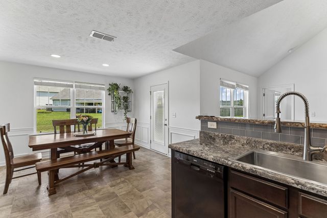2120 Longhunter Chase Dr, Spring Hill, TN 37174