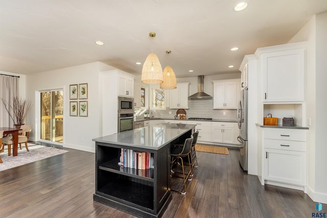 9004 E Black Walnut Cir Circle, Sioux Falls, SD 57110