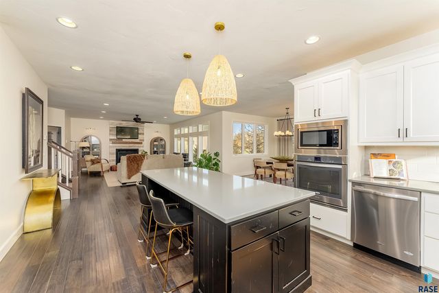 9004 E Black Walnut Cir Circle, Sioux Falls, SD 57110