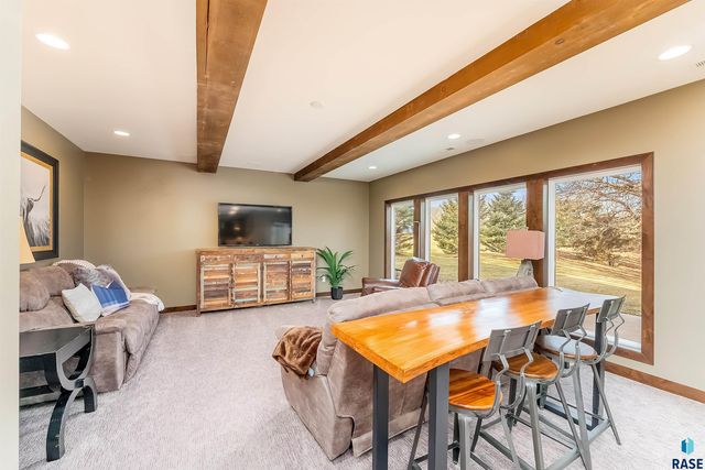 9004 E Black Walnut Cir Circle, Sioux Falls, SD 57110