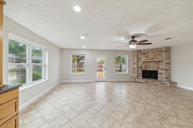 4010 Bluebonnet Trail, Deer Park, TX 77536