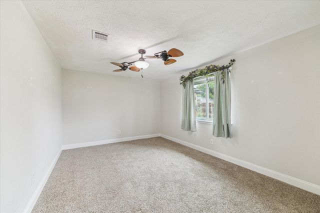 4010 Bluebonnet Trail, Deer Park, TX 77536