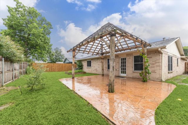 4010 Bluebonnet Trail, Deer Park, TX 77536