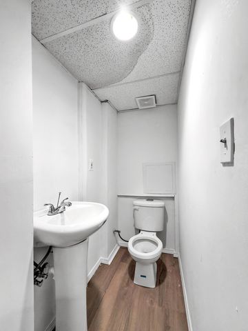 1304 Freeland Avenue, Calumet City, IL 60409