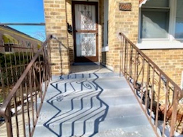 7248 S Wolcott Avenue, Chicago, IL 60636