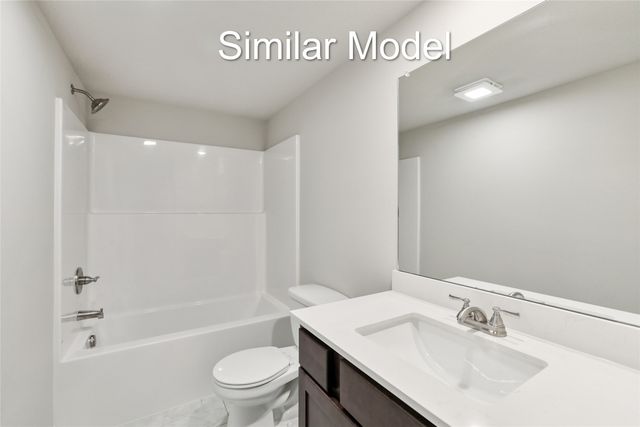 381 Napoli Avenue, West Des Moines, IA 50266