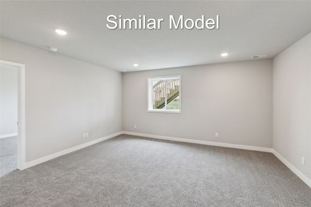 381 Napoli Avenue, West Des Moines, IA 50266