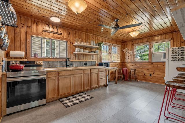 386 Arrowpoint Road, Royal, AR 71968